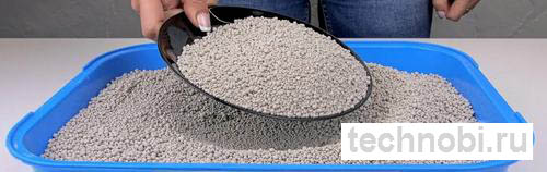 Процесс комкования бентонитового наполнителя: до и после контакта с влагой