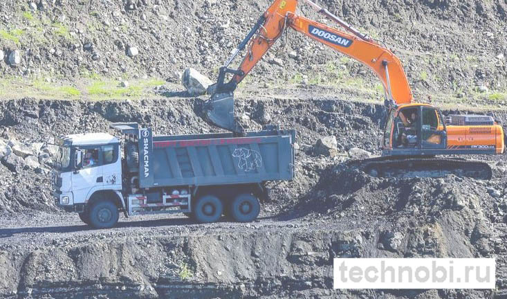 Открытая добыча графитовой руды