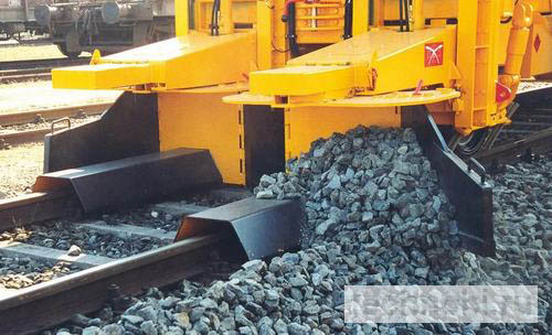 Укладка и очистка балласта