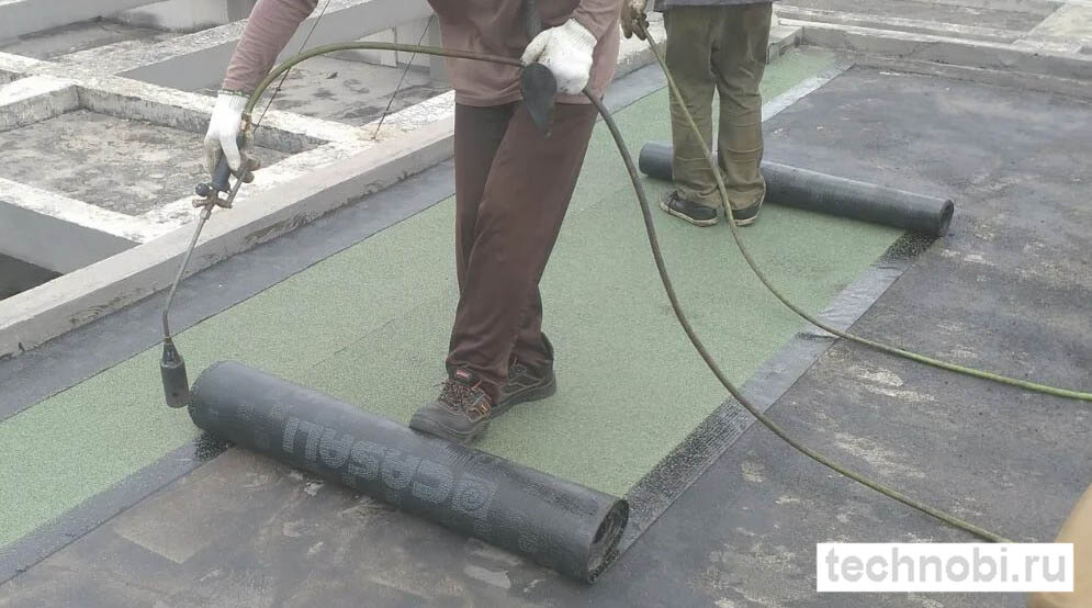 Технология укладки гидроизола на битумной мастике